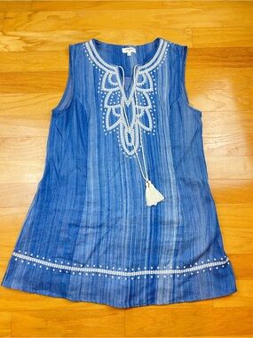 umgee sleeveless embroidered denim dress with tassels, Sizs large